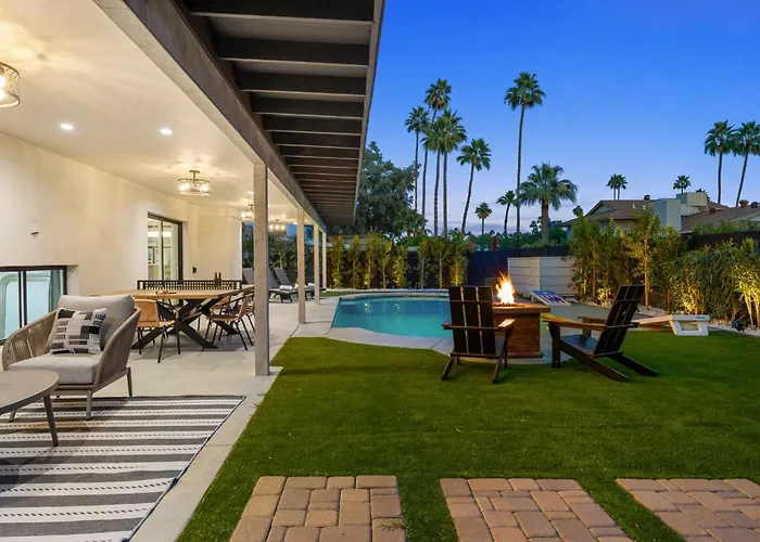 Valley View Chic Design With Pool Grille Firepit Holiday home