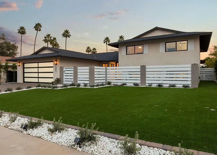 Valley View Chic Design With Pool Grille Firepit * Scottsdale