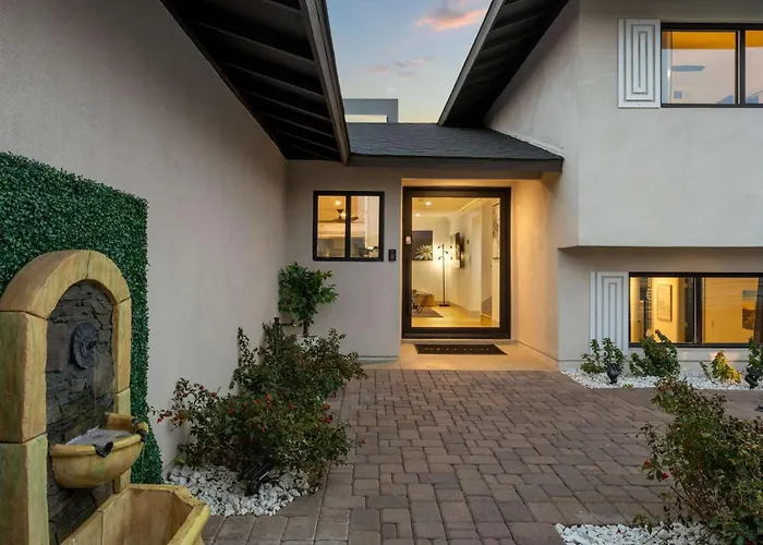 Valley View Chic Design With Pool Grille Firepit Scottsdale
