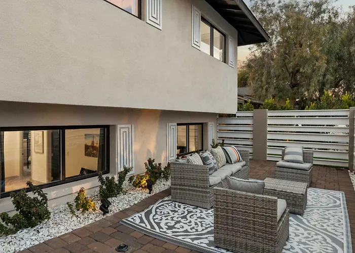 Valley View Chic Design With Pool Grille Firepit Holiday home *